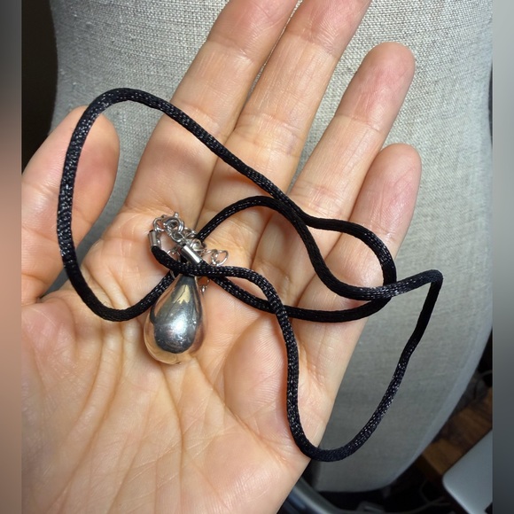 Vintage SXI 925 Italy Sterling Silver Teardrop Pendant Black Cord Necklace - Picture 6 of 13